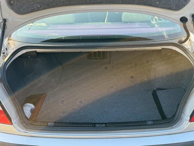 3シリーズ 320i Mスポーツパッケージ 左ハンドル/純正アルミホイール/HIDヘッドライト/ETC/キーレスキー(30枚目)