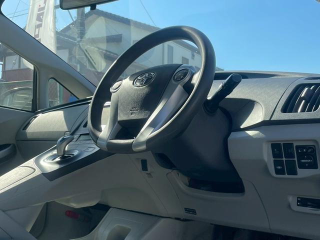 プリウス S サンルーフ/ナビ/Bモニター/テレビ/ETC/オートライト/シガーソケット/電格ミラー/レベライザー(17枚目)