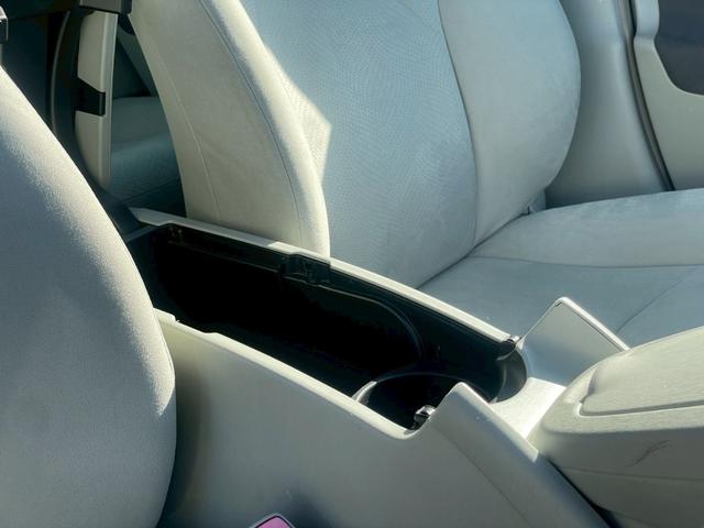 プリウス S サンルーフ/ナビ/Bモニター/テレビ/ETC/オートライト/シガーソケット/電格ミラー/レベライザー(48枚目)