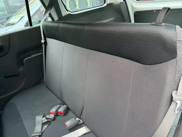 ＡＤ ＶＥ　ナビ／バックカメラ／ＴＶ／マニュアルエアコン／ＥＴＣ／シガーソケット／運転席助手席エアバック／電動格納ミラー／ドリンクホルダー（25枚目）