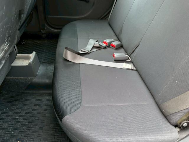 ＡＤ ＶＥ　ナビ／バックカメラ／ＴＶ／マニュアルエアコン／ＥＴＣ／シガーソケット／運転席助手席エアバック／電動格納ミラー／ドリンクホルダー（26枚目）