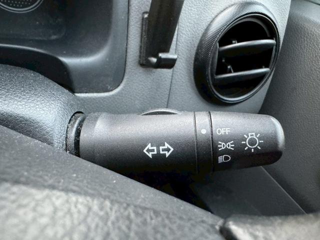 ＡＤ ＶＥ　ナビ／バックカメラ／ＴＶ／マニュアルエアコン／ＥＴＣ／シガーソケット／運転席助手席エアバック／電動格納ミラー／ドリンクホルダー（30枚目）