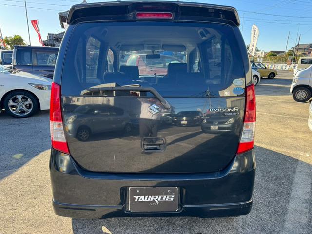 ワゴンＲ ＦＸリミテッド　ナビ／テレビ／ＥＴＣ／スマートプッシュスタート／電格ミラー／レベライザー／パワーウィンドウ／パワーステアリング／シガーソケット／スマートキー／エアバック／純正アルミホイール（12枚目）