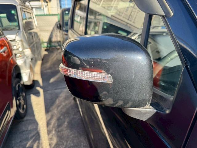 ワゴンＲ ＦＸリミテッド　ナビ／テレビ／ＥＴＣ／スマートプッシュスタート／電格ミラー／レベライザー／パワーウィンドウ／パワーステアリング／シガーソケット／スマートキー／エアバック／純正アルミホイール（17枚目）