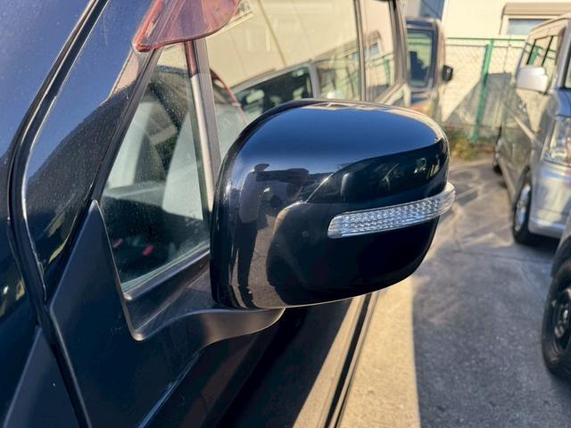 ワゴンＲ ＦＸリミテッド　ナビ／テレビ／ＥＴＣ／スマートプッシュスタート／電格ミラー／レベライザー／パワーウィンドウ／パワーステアリング／シガーソケット／スマートキー／エアバック／純正アルミホイール（18枚目）