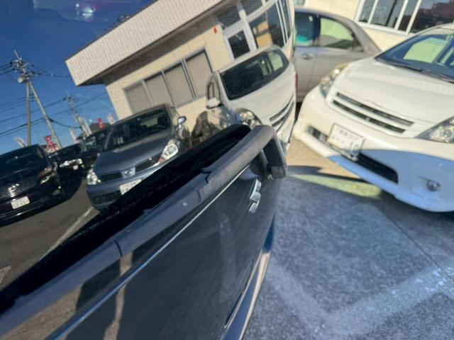 ワゴンＲ ＦＸリミテッド　ナビ／テレビ／ＥＴＣ／スマートプッシュスタート／電格ミラー／レベライザー／パワーウィンドウ／パワーステアリング／シガーソケット／スマートキー／エアバック／純正アルミホイール（19枚目）