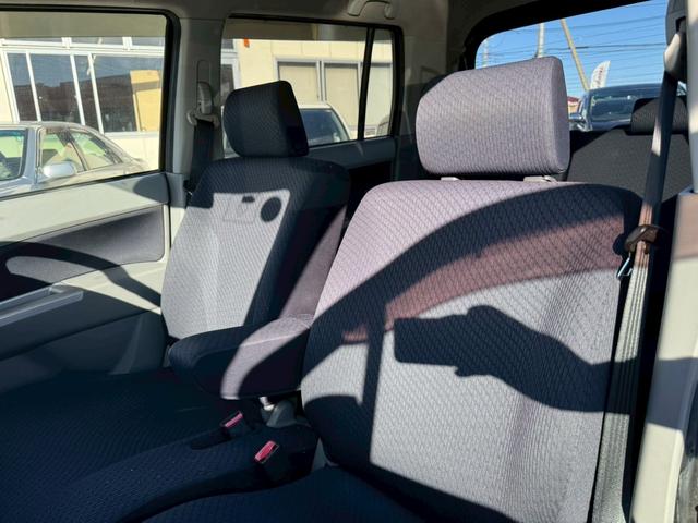 ワゴンＲ ＦＸリミテッド　ナビ／テレビ／ＥＴＣ／スマートプッシュスタート／電格ミラー／レベライザー／パワーウィンドウ／パワーステアリング／シガーソケット／スマートキー／エアバック／純正アルミホイール（25枚目）