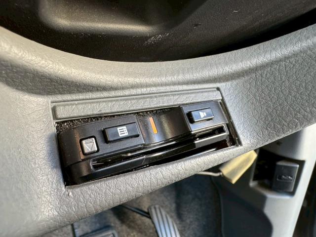 ワゴンＲ ＦＸリミテッド　ナビ／テレビ／ＥＴＣ／スマートプッシュスタート／電格ミラー／レベライザー／パワーウィンドウ／パワーステアリング／シガーソケット／スマートキー／エアバック／純正アルミホイール（34枚目）