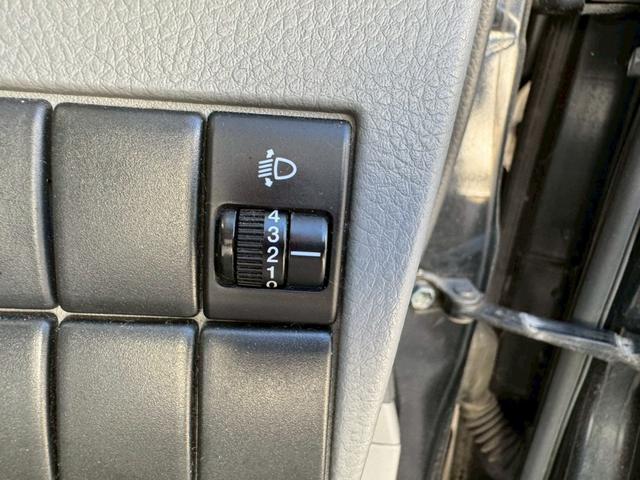 ワゴンＲ ＦＸリミテッド　ナビ／テレビ／ＥＴＣ／スマートプッシュスタート／電格ミラー／レベライザー／パワーウィンドウ／パワーステアリング／シガーソケット／スマートキー／エアバック／純正アルミホイール（36枚目）