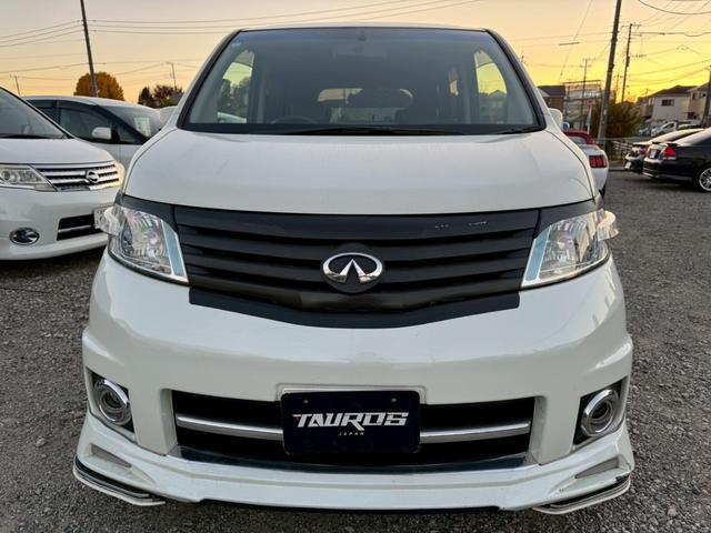 セレナ ハイウェイスター　メーカーオプションナビ／社外１８インチアルミホイール／フロントエアロ／バックカメラ／フリップダウンモニター／ＥＴＣ／オートマニュアルエアコン／ユーザーワンオーナー買取車／スマートキー（6枚目）