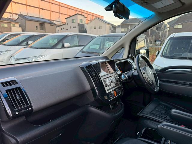 セレナ ハイウェイスター　メーカーオプションナビ／社外１８インチアルミホイール／フロントエアロ／バックカメラ／フリップダウンモニター／ＥＴＣ／オートマニュアルエアコン／ユーザーワンオーナー買取車／スマートキー（24枚目）