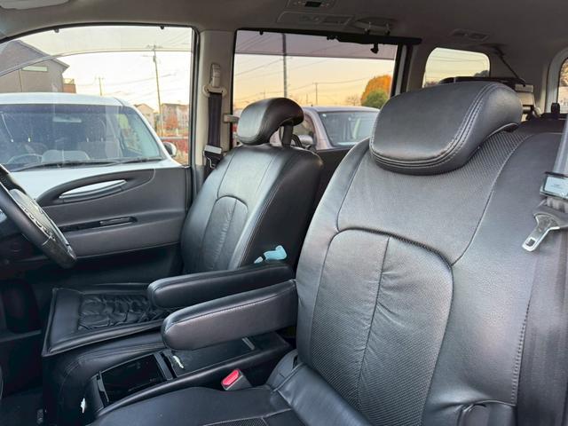 セレナ ハイウェイスター　メーカーオプションナビ／社外１８インチアルミホイール／フロントエアロ／バックカメラ／フリップダウンモニター／ＥＴＣ／オートマニュアルエアコン／ユーザーワンオーナー買取車／スマートキー（25枚目）