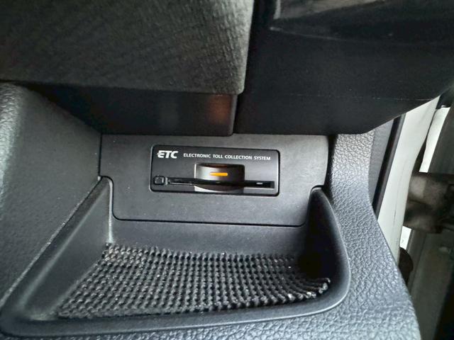 セレナ ハイウェイスター　メーカーオプションナビ／社外１８インチアルミホイール／フロントエアロ／バックカメラ／フリップダウンモニター／ＥＴＣ／オートマニュアルエアコン／ユーザーワンオーナー買取車／スマートキー（43枚目）