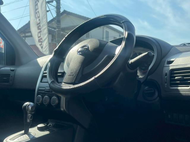 エクストレイル ２０Ｘ　ナビ／テレビ／ＥＴＣ／オートライト／オートエアコン／電格ミラー／パワーウィンドウ／パワーステアリング／ドリンクホルダー／エアバック／純正アルミホイール（17枚目）