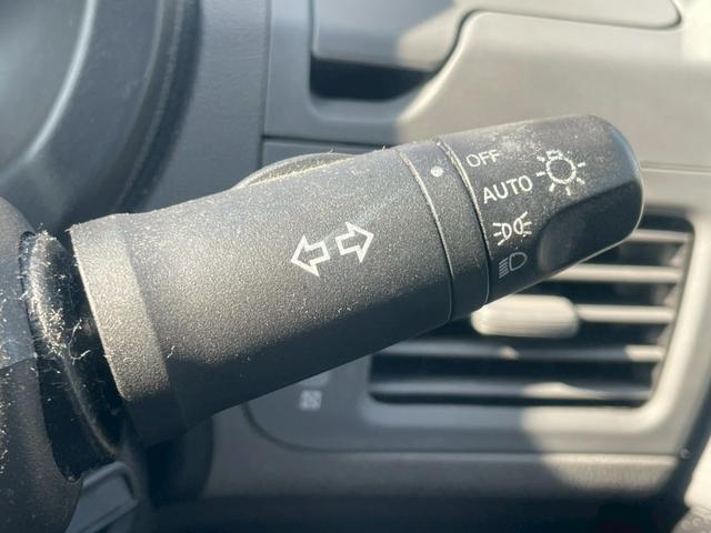 エクストレイル ２０Ｘ　ナビ／テレビ／ＥＴＣ／オートライト／オートエアコン／電格ミラー／パワーウィンドウ／パワーステアリング／ドリンクホルダー／エアバック／純正アルミホイール（38枚目）