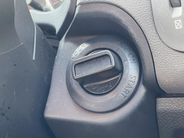 エクストレイル ２０Ｘ　ナビ／テレビ／ＥＴＣ／オートライト／オートエアコン／電格ミラー／パワーウィンドウ／パワーステアリング／ドリンクホルダー／エアバック／純正アルミホイール（40枚目）