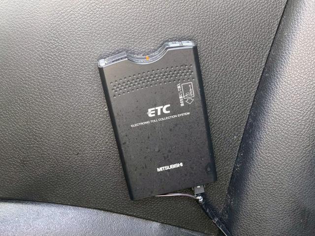 エクストレイル ２０Ｘ　ナビ／テレビ／ＥＴＣ／オートライト／オートエアコン／電格ミラー／パワーウィンドウ／パワーステアリング／ドリンクホルダー／エアバック／純正アルミホイール（44枚目）