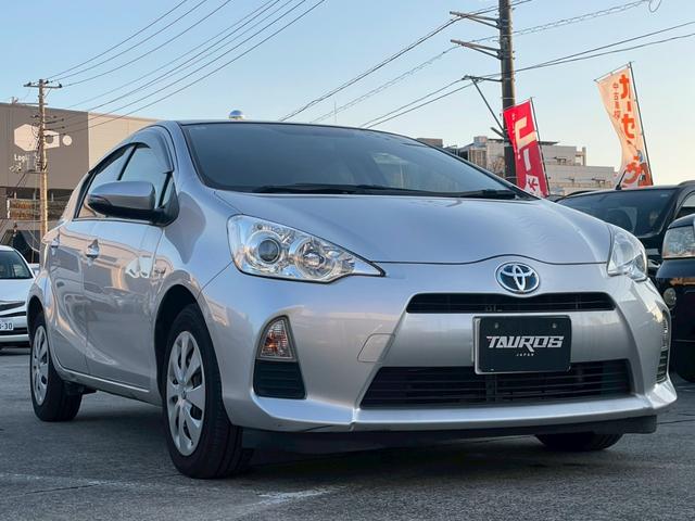 アクア S ナビ/テレビ/Bモニター/ETC/スマートプッシュスタート/オートライト/シガーソケット/ドリンクホルダー/パワーウィンドウ/電格ミラー/レベライザー/スペアキー/エアバック(7枚目)