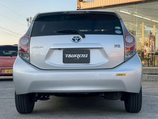 アクア S ナビ/テレビ/Bモニター/ETC/スマートプッシュスタート/オートライト/シガーソケット/ドリンクホルダー/パワーウィンドウ/電格ミラー/レベライザー/スペアキー/エアバック(10枚目)