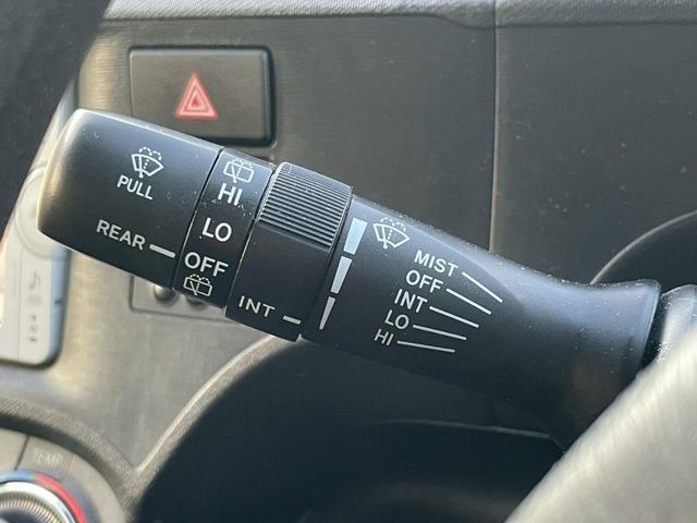 アクア S ナビ/テレビ/Bモニター/ETC/スマートプッシュスタート/オートライト/シガーソケット/ドリンクホルダー/パワーウィンドウ/電格ミラー/レベライザー/スペアキー/エアバック(39枚目)