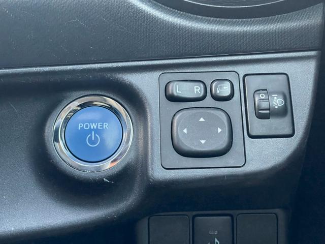 アクア S ナビ/テレビ/Bモニター/ETC/スマートプッシュスタート/オートライト/シガーソケット/ドリンクホルダー/パワーウィンドウ/電格ミラー/レベライザー/スペアキー/エアバック(42枚目)