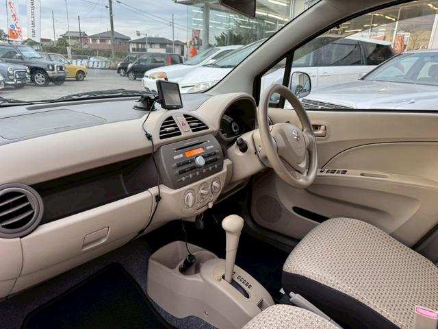 アルト F 社外ナビ/ワンセグTV/マニュアルエアコン/LEDヘッドライト/ETC/スマートキー/ユーザー買取車両/パワーウインドウ/運転席助手席エアバック/ドリンクホルダー/ベンチシート(18枚目)