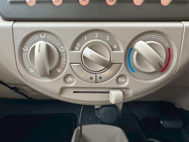 アルト F 社外ナビ/ワンセグTV/マニュアルエアコン/LEDヘッドライト/ETC/スマートキー/ユーザー買取車両/パワーウインドウ/運転席助手席エアバック/ドリンクホルダー/ベンチシート(29枚目)