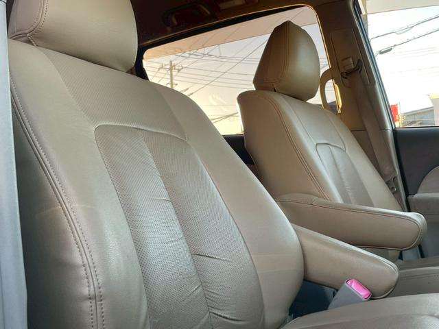 エスティマ ２．４アエラス　Ｇエディション　ナビ／テレビ／ＥＴＣ／両側電動スライドドア／スマートプッシュスタート／オートライト／電格ミラー／パワーウィンドウ／パワーステアリング／シシガーソケット／純正アルミホイール（18枚目）