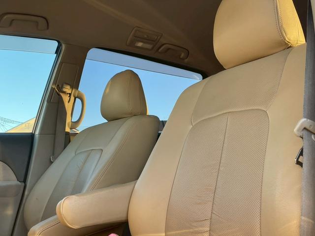 エスティマ ２．４アエラス　Ｇエディション　ナビ／テレビ／ＥＴＣ／両側電動スライドドア／スマートプッシュスタート／オートライト／電格ミラー／パワーウィンドウ／パワーステアリング／シシガーソケット／純正アルミホイール（22枚目）