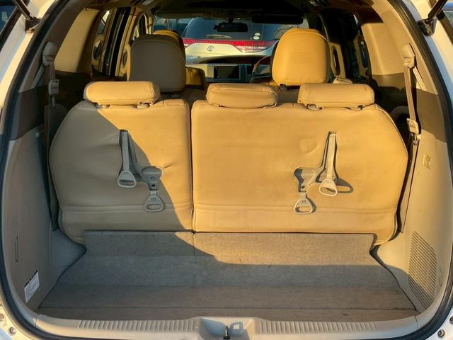 エスティマ ２．４アエラス　Ｇエディション　ナビ／テレビ／ＥＴＣ／両側電動スライドドア／スマートプッシュスタート／オートライト／電格ミラー／パワーウィンドウ／パワーステアリング／シシガーソケット／純正アルミホイール（33枚目）