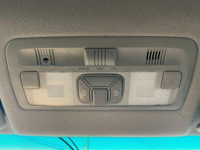 エスティマ ２．４アエラス　Ｇエディション　ナビ／テレビ／ＥＴＣ／両側電動スライドドア／スマートプッシュスタート／オートライト／電格ミラー／パワーウィンドウ／パワーステアリング／シシガーソケット／純正アルミホイール（47枚目）