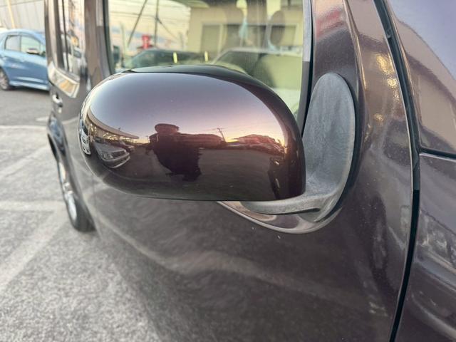 キューブ １５Ｘ　ナビ／テレビ／Ｂｌｕｅｔｏｏｔｈ／デジタルインナーミラー／ＥＴＣ／マニュアルエアコン／シガーソケット／電格ミラー／レベライザー／パワーウィンドウ／パワーステアリング／社外アルミホイール（15枚目）