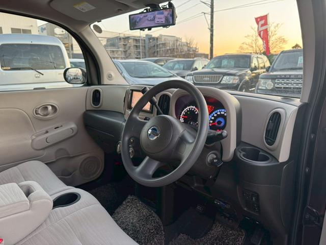 キューブ １５Ｘ　ナビ／テレビ／Ｂｌｕｅｔｏｏｔｈ／デジタルインナーミラー／ＥＴＣ／マニュアルエアコン／シガーソケット／電格ミラー／レベライザー／パワーウィンドウ／パワーステアリング／社外アルミホイール（19枚目）