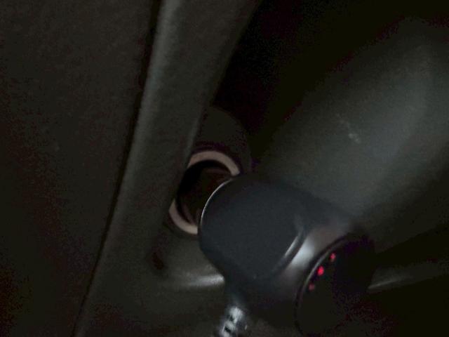 キューブ １５Ｘ　ナビ／テレビ／Ｂｌｕｅｔｏｏｔｈ／デジタルインナーミラー／ＥＴＣ／マニュアルエアコン／シガーソケット／電格ミラー／レベライザー／パワーウィンドウ／パワーステアリング／社外アルミホイール（36枚目）