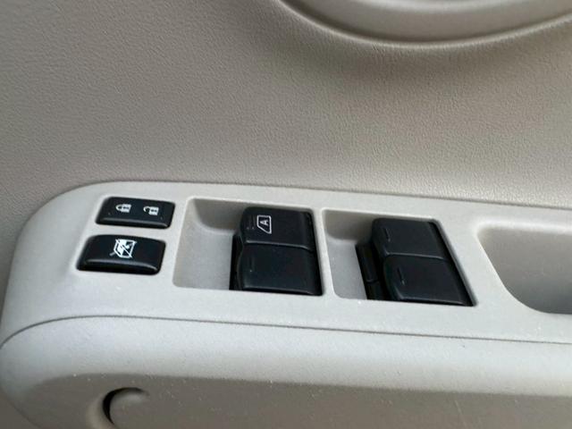 キューブ １５Ｘ　ナビ／テレビ／Ｂｌｕｅｔｏｏｔｈ／デジタルインナーミラー／ＥＴＣ／マニュアルエアコン／シガーソケット／電格ミラー／レベライザー／パワーウィンドウ／パワーステアリング／社外アルミホイール（37枚目）