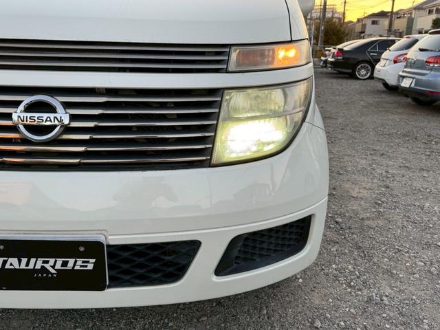 エルグランド Ｖ　７０ｔｈ－ＩＩ　片側電動スライドドア／両側スライドドア／ワンセグＴＶ／純正１６インチアルミホイール／ＥＴＣ／スマートキー／オートマニュアルエアコン／運転席助手席エアバック／（13枚目）