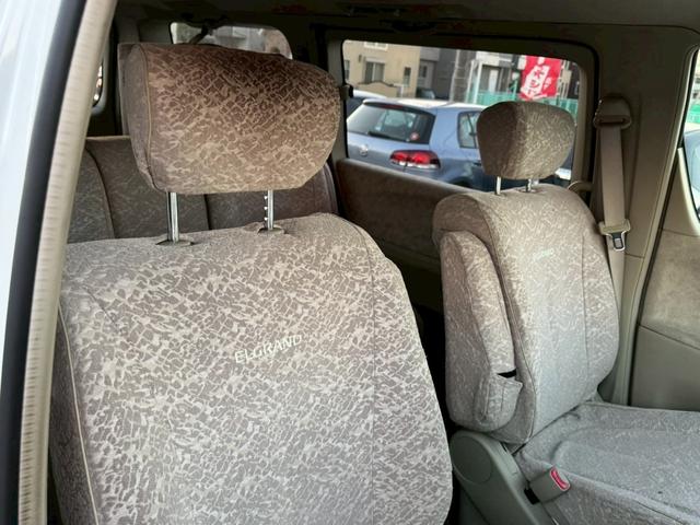 エルグランド Ｖ　７０ｔｈ－ＩＩ　片側電動スライドドア／両側スライドドア／ワンセグＴＶ／純正１６インチアルミホイール／ＥＴＣ／スマートキー／オートマニュアルエアコン／運転席助手席エアバック／（18枚目）