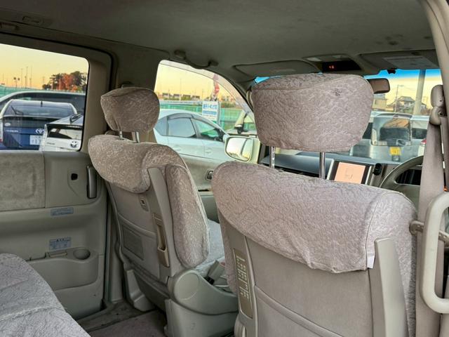 エルグランド Ｖ　７０ｔｈ－ＩＩ　片側電動スライドドア／両側スライドドア／ワンセグＴＶ／純正１６インチアルミホイール／ＥＴＣ／スマートキー／オートマニュアルエアコン／運転席助手席エアバック／（24枚目）