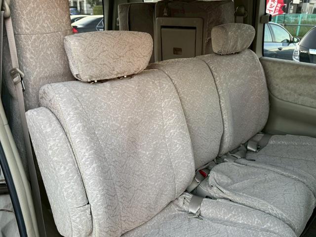 エルグランド Ｖ　７０ｔｈ－ＩＩ　片側電動スライドドア／両側スライドドア／ワンセグＴＶ／純正１６インチアルミホイール／ＥＴＣ／スマートキー／オートマニュアルエアコン／運転席助手席エアバック／（25枚目）