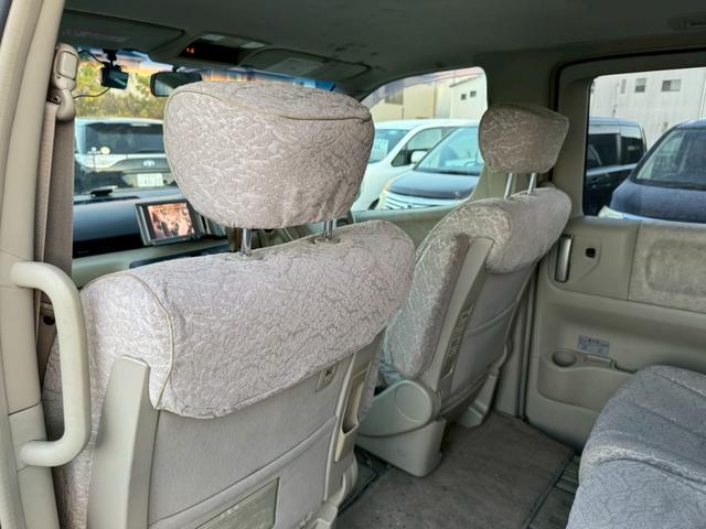 エルグランド Ｖ　７０ｔｈ－ＩＩ　片側電動スライドドア／両側スライドドア／ワンセグＴＶ／純正１６インチアルミホイール／ＥＴＣ／スマートキー／オートマニュアルエアコン／運転席助手席エアバック／（27枚目）