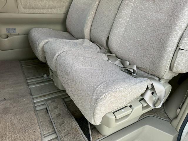 エルグランド Ｖ　７０ｔｈ－ＩＩ　片側電動スライドドア／両側スライドドア／ワンセグＴＶ／純正１６インチアルミホイール／ＥＴＣ／スマートキー／オートマニュアルエアコン／運転席助手席エアバック／（29枚目）