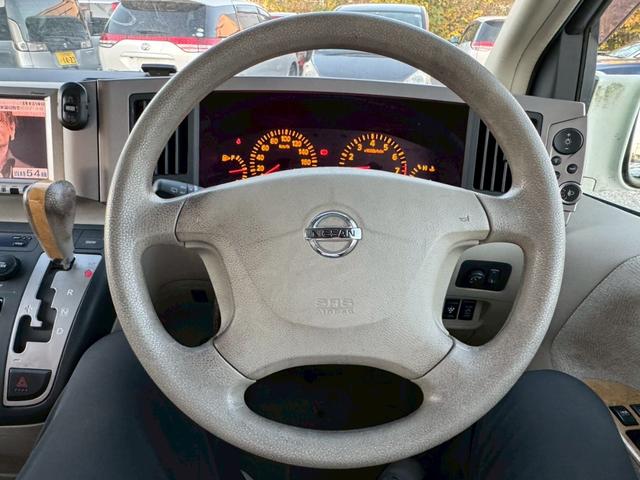 エルグランド Ｖ　７０ｔｈ－ＩＩ　片側電動スライドドア／両側スライドドア／ワンセグＴＶ／純正１６インチアルミホイール／ＥＴＣ／スマートキー／オートマニュアルエアコン／運転席助手席エアバック／（35枚目）