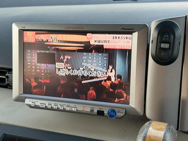 エルグランド Ｖ　７０ｔｈ－ＩＩ　片側電動スライドドア／両側スライドドア／ワンセグＴＶ／純正１６インチアルミホイール／ＥＴＣ／スマートキー／オートマニュアルエアコン／運転席助手席エアバック／（39枚目）