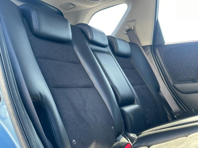 フィットシャトルハイブリッド ハイブリッド・スマートセレクションクールエディション ナビ/テレビ/Bモニター/Bluetooth/ETC/ドライブレコーダー/シートヒーター/横滑り防止/パドルシフト/オートライト/シガーソケット/パワーウィンドウ/社外アルミ(24枚目)