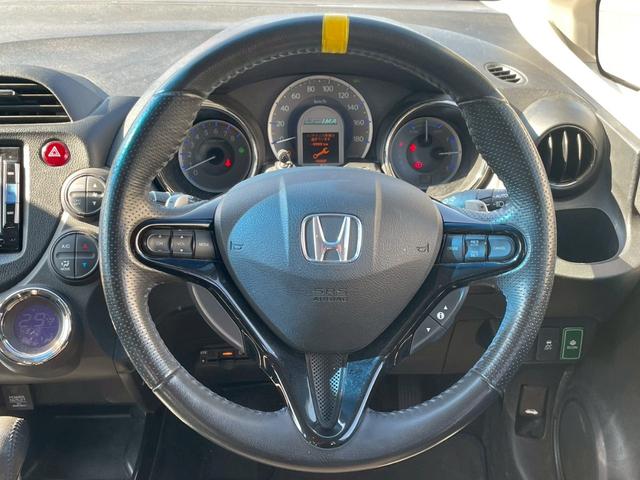 フィットシャトルハイブリッド ハイブリッド・スマートセレクションクールエディション ナビ/テレビ/Bモニター/Bluetooth/ETC/ドライブレコーダー/シートヒーター/横滑り防止/パドルシフト/オートライト/シガーソケット/パワーウィンドウ/社外アルミ(32枚目)