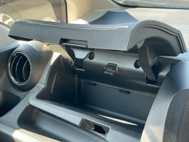 フィットシャトルハイブリッド ハイブリッド・スマートセレクションクールエディション ナビ/テレビ/Bモニター/Bluetooth/ETC/ドライブレコーダー/シートヒーター/横滑り防止/パドルシフト/オートライト/シガーソケット/パワーウィンドウ/社外アルミ(50枚目)