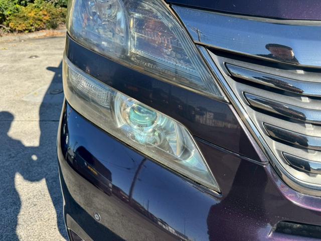 ヴェルファイア ２．４Ｚ　プラチナセレクションＩＩ　タイプゴールド　ナビ／Ｂモニター／両側電動スライドドア／ＥＴＣ／ドライブレコーダー／スマートプッシュスタート／横滑り防止／オートライト／電格ミラー／パワーウィンドウ／純正アルミホイール（13枚目）