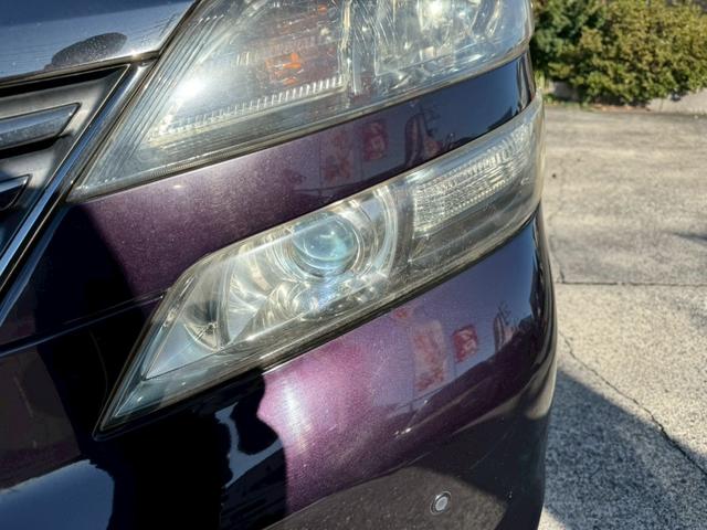 ヴェルファイア ２．４Ｚ　プラチナセレクションＩＩ　タイプゴールド　ナビ／Ｂモニター／両側電動スライドドア／ＥＴＣ／ドライブレコーダー／スマートプッシュスタート／横滑り防止／オートライト／電格ミラー／パワーウィンドウ／純正アルミホイール（14枚目）