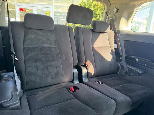 ヴェルファイア ２．４Ｚ　プラチナセレクションＩＩ　タイプゴールド　ナビ／Ｂモニター／両側電動スライドドア／ＥＴＣ／ドライブレコーダー／スマートプッシュスタート／横滑り防止／オートライト／電格ミラー／パワーウィンドウ／純正アルミホイール（27枚目）