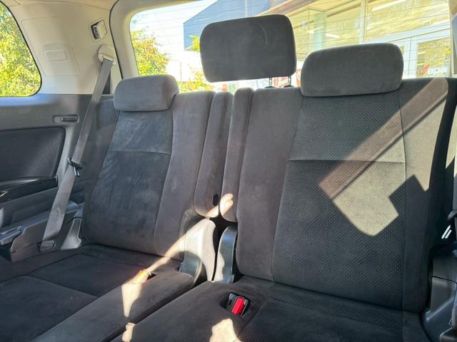 ヴェルファイア ２．４Ｚ　プラチナセレクションＩＩ　タイプゴールド　ナビ／Ｂモニター／両側電動スライドドア／ＥＴＣ／ドライブレコーダー／スマートプッシュスタート／横滑り防止／オートライト／電格ミラー／パワーウィンドウ／純正アルミホイール（28枚目）